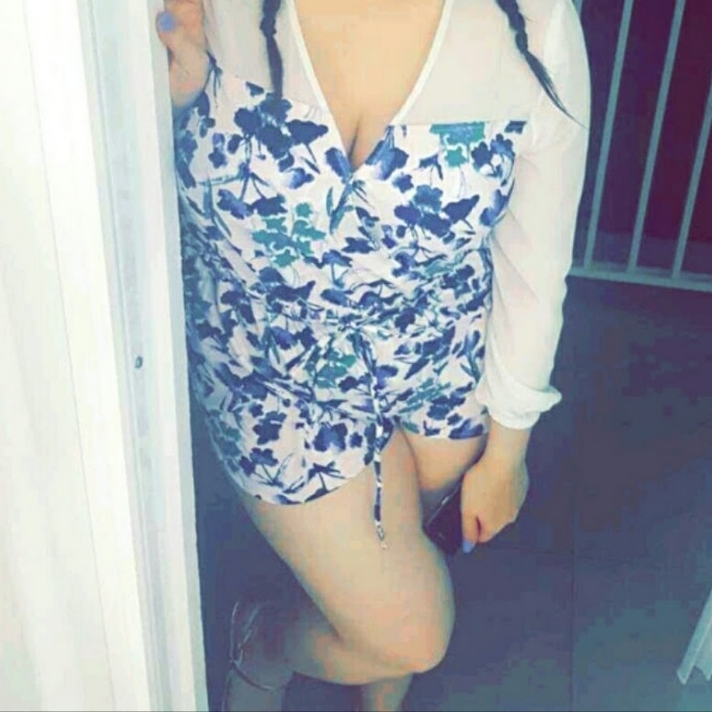 Flower Romper - Picture 4 of 4